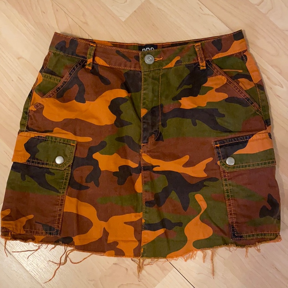 BDG Urban Outfitters Camo Mini Skirt Size S
